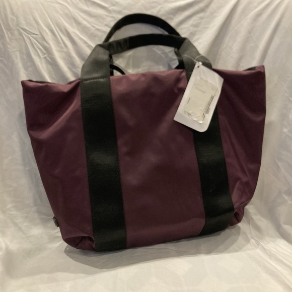 Fabletics Handbags - Burgundy Gym Tote Bag Travel Weekender Lightweight Nylon Fabletics Small